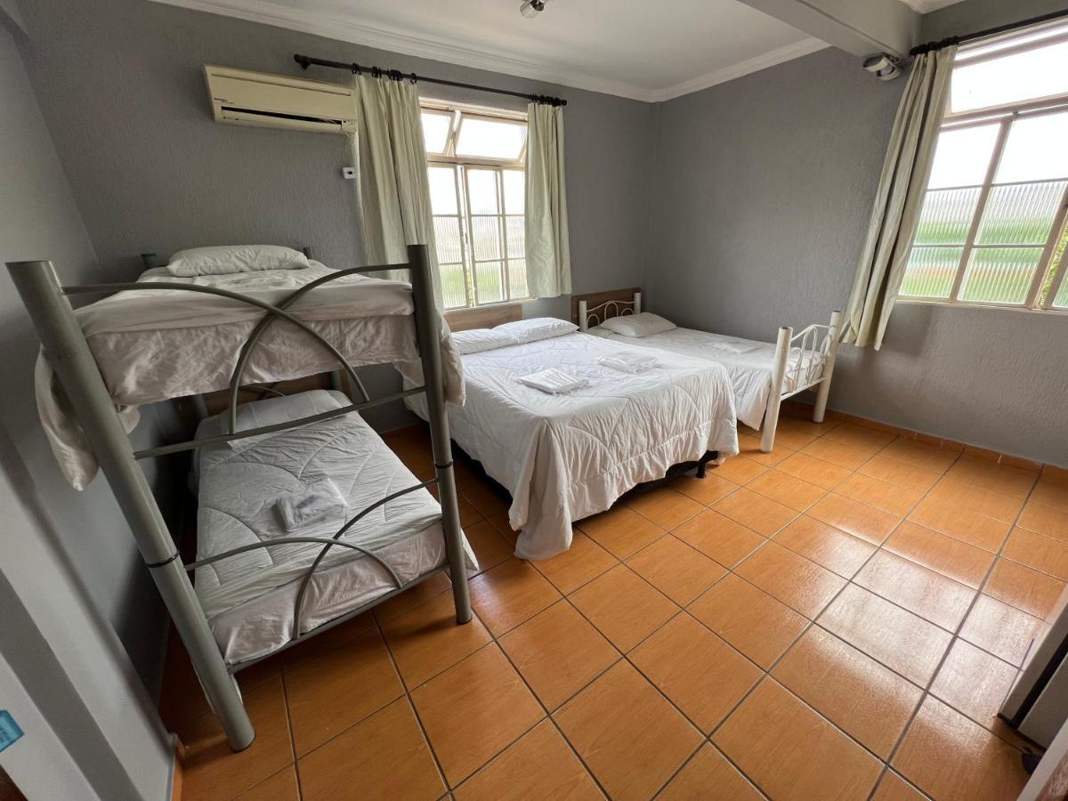 Premium Center Hotel Betim Esterno foto
