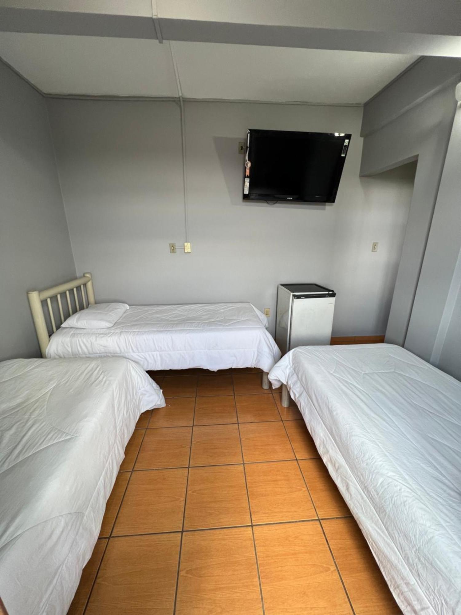 Premium Center Hotel Betim Esterno foto