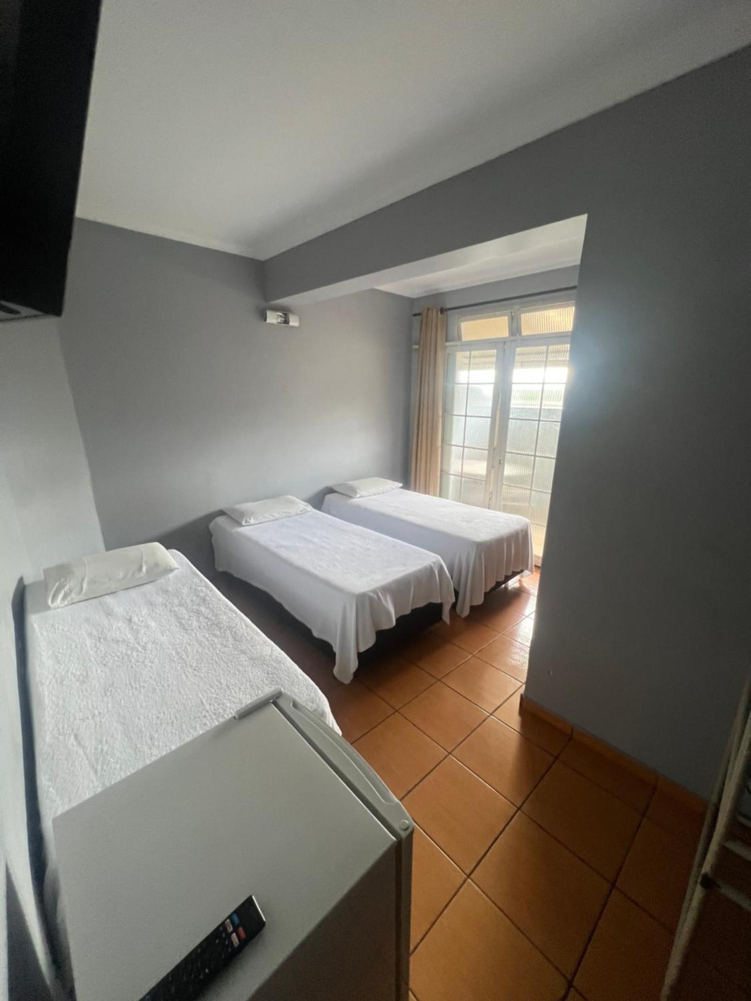 Premium Center Hotel Betim Esterno foto